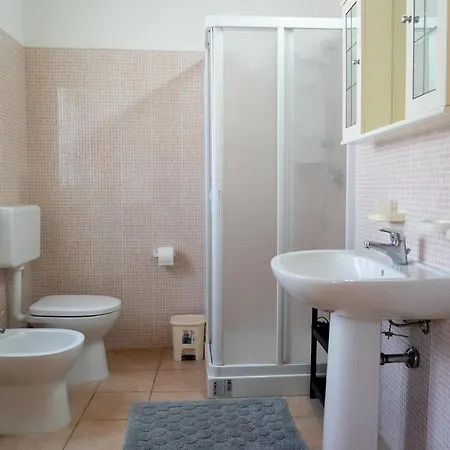 Bed & Breakfast L'uliveto & Pool *